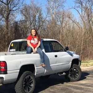 Meet your Posher, Emilee